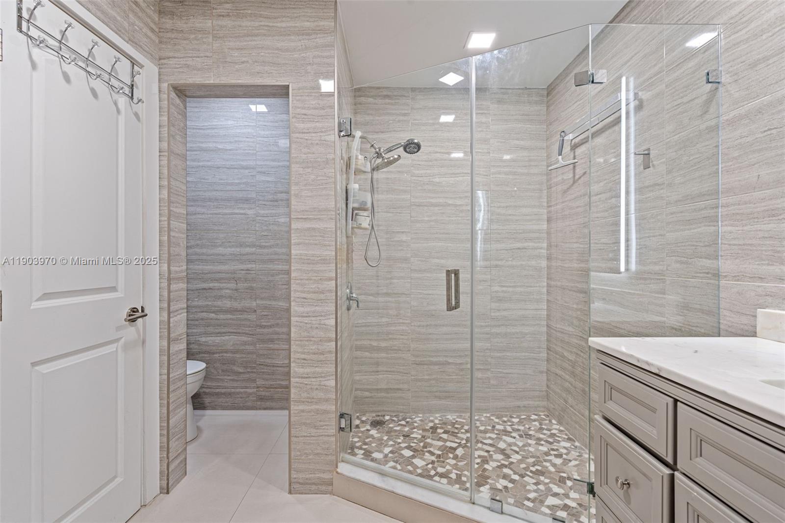 WEITZER SHAUNA MEADOWS SE - Residential