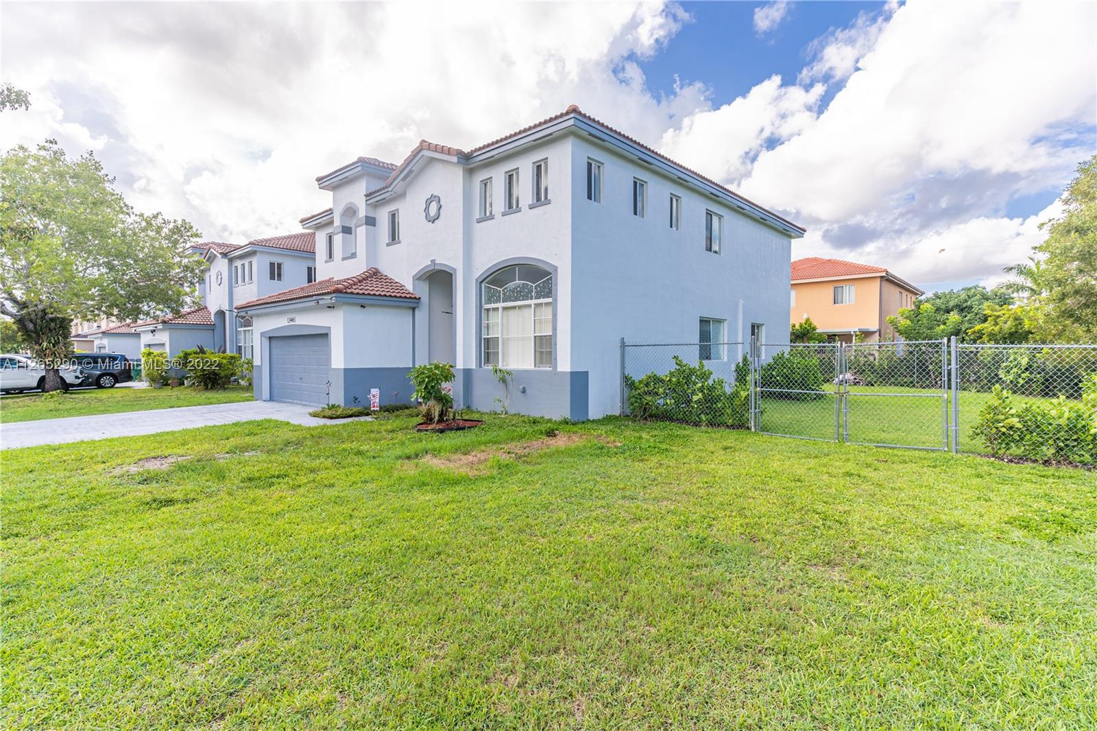 VITRAN AT NARANJA ESTATES - Residential