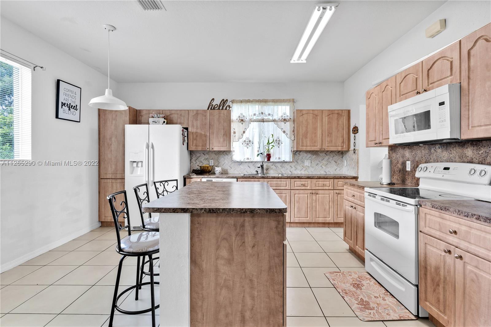 VITRAN AT NARANJA ESTATES - Residential