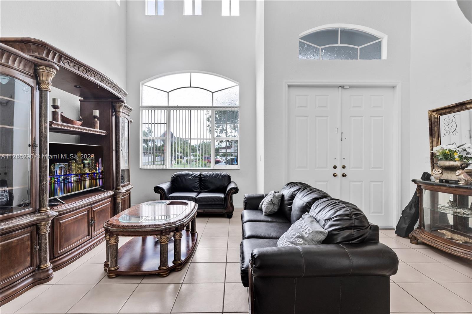 VITRAN AT NARANJA ESTATES - Residential