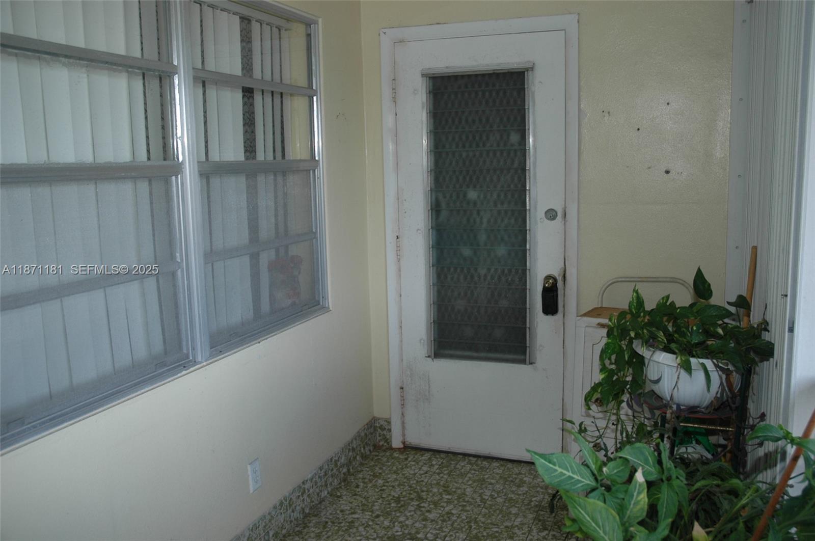 BEVERLY HILLS CONDO NUMBE - Residential