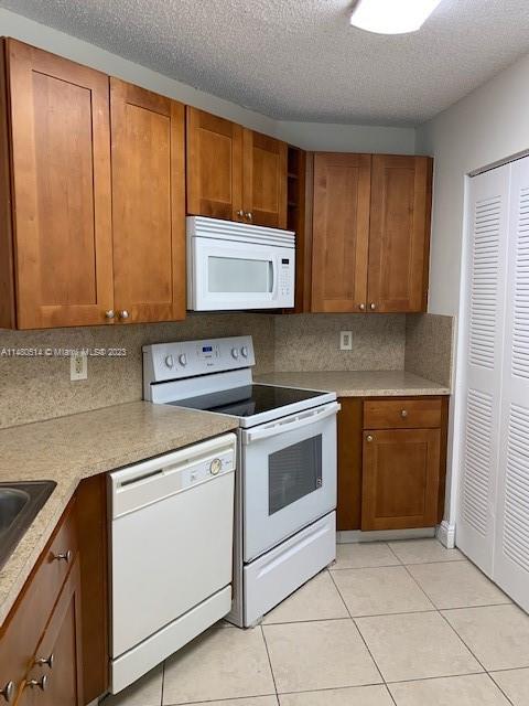 MEDITERRANEAN VILLAS COND - Residential Lease