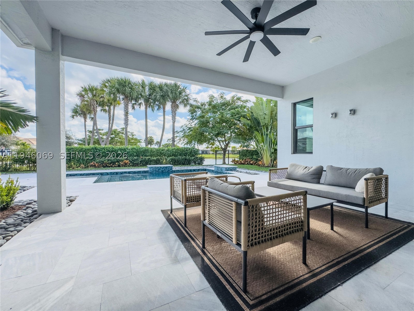 CRESSWIND PALM BEACH - Residential