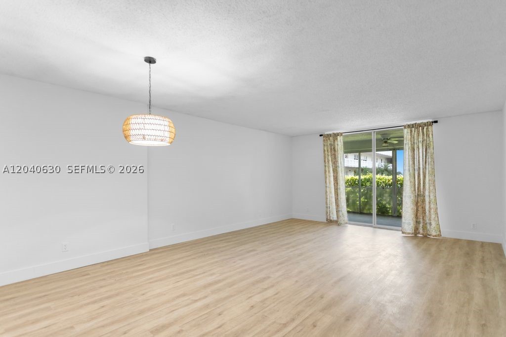 MEADOWBROOK LAKES CONDO - Residential