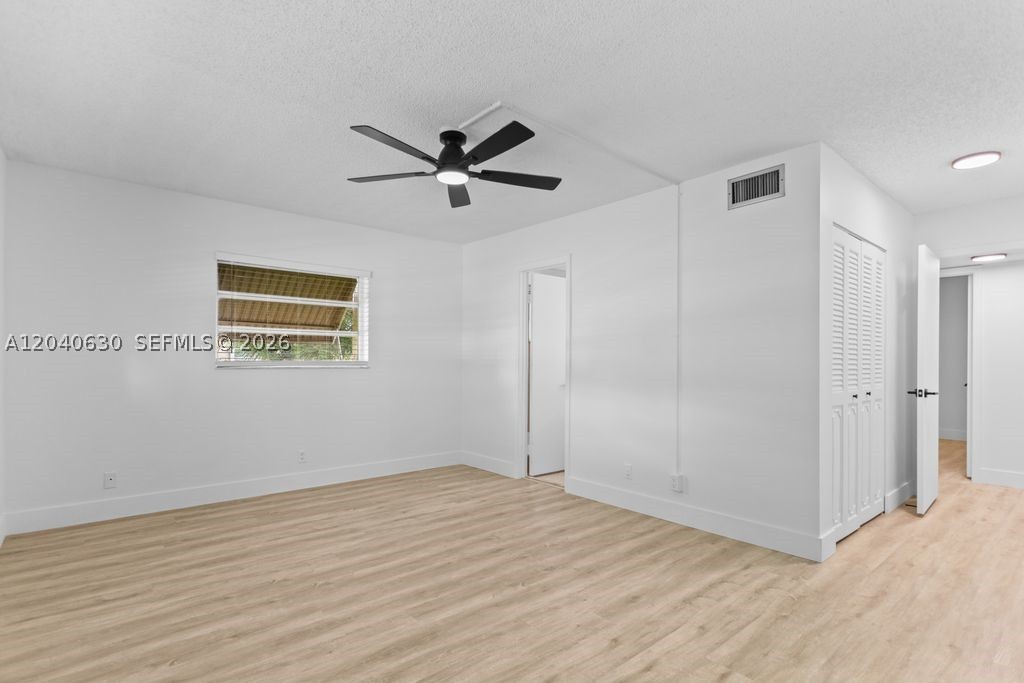 MEADOWBROOK LAKES CONDO - Residential
