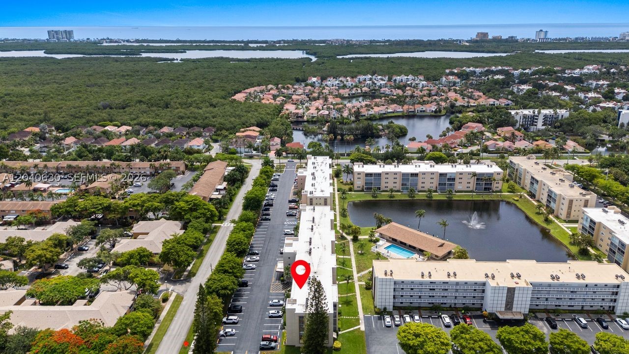 MEADOWBROOK LAKES CONDO - Residential