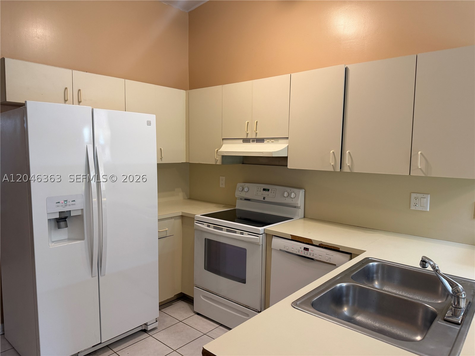 FOUNTAIN PK VILLAGE HOMES - Residential