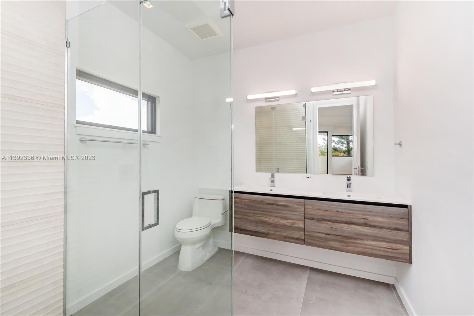 PALMHURST - Residential