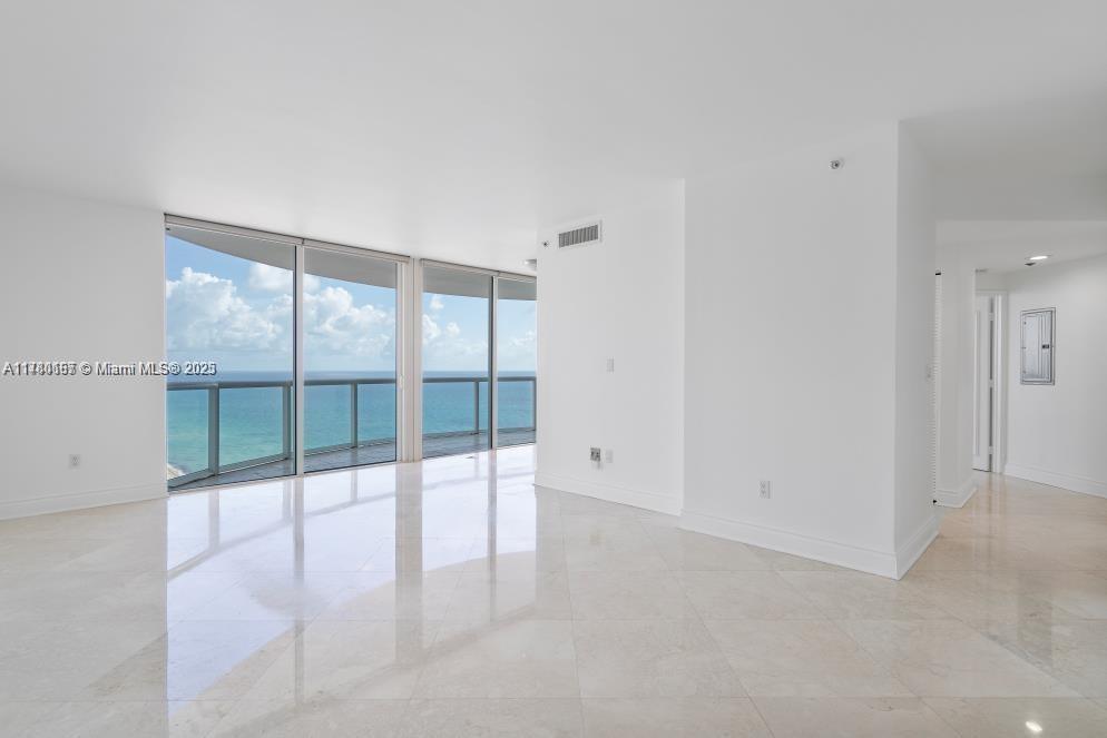 AKOYA CONDO - Residential Lease