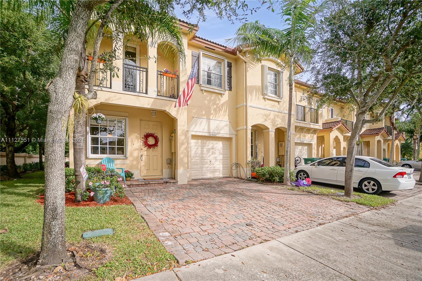 TUSCANY VILLAS WEST - Residential