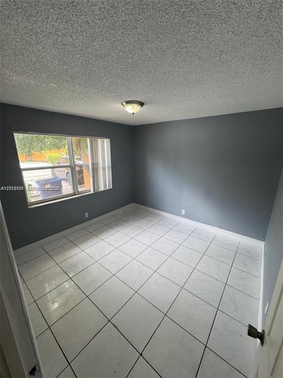 SUNRISE TOWNE PREFERRED 4 - Residential
