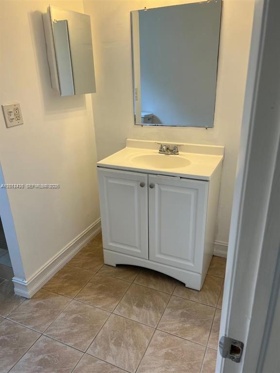 SUNRISE TOWNE PREFERRED 4 - Residential