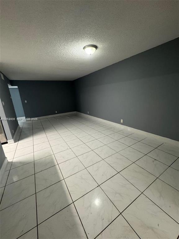 SUNRISE TOWNE PREFERRED 4 - Residential