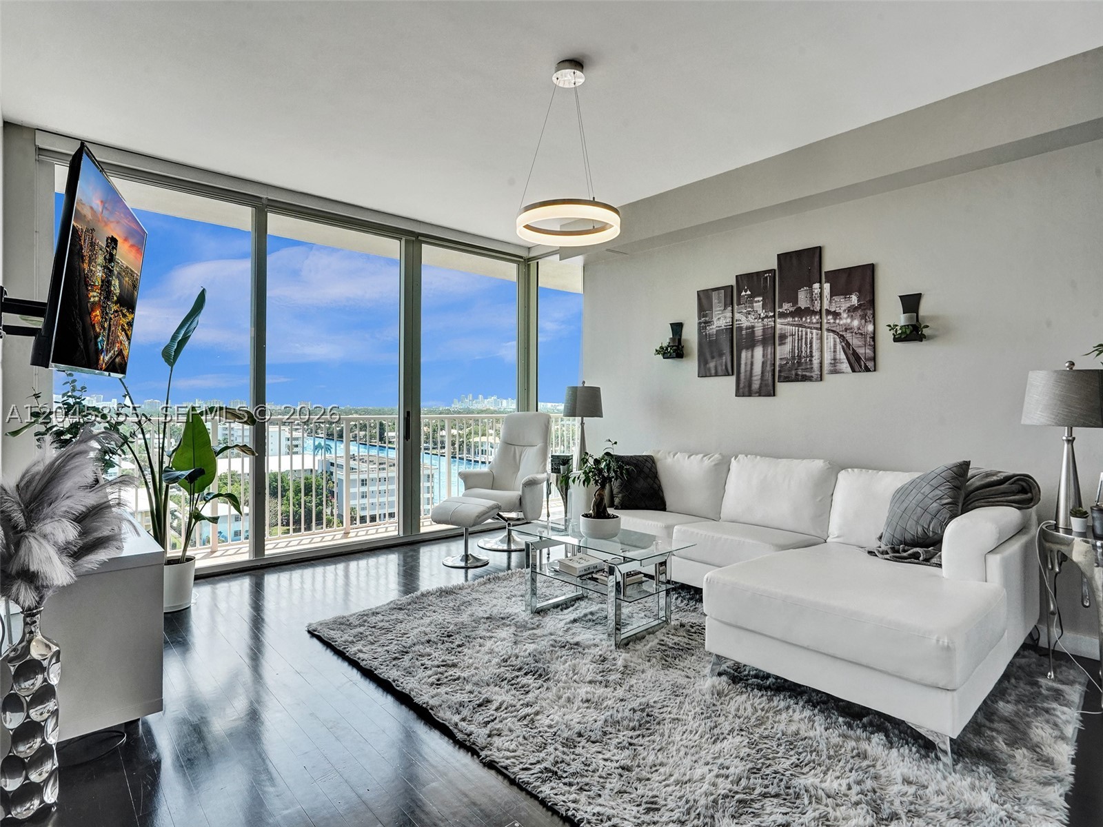 The Tides of Bridgeside - Residential