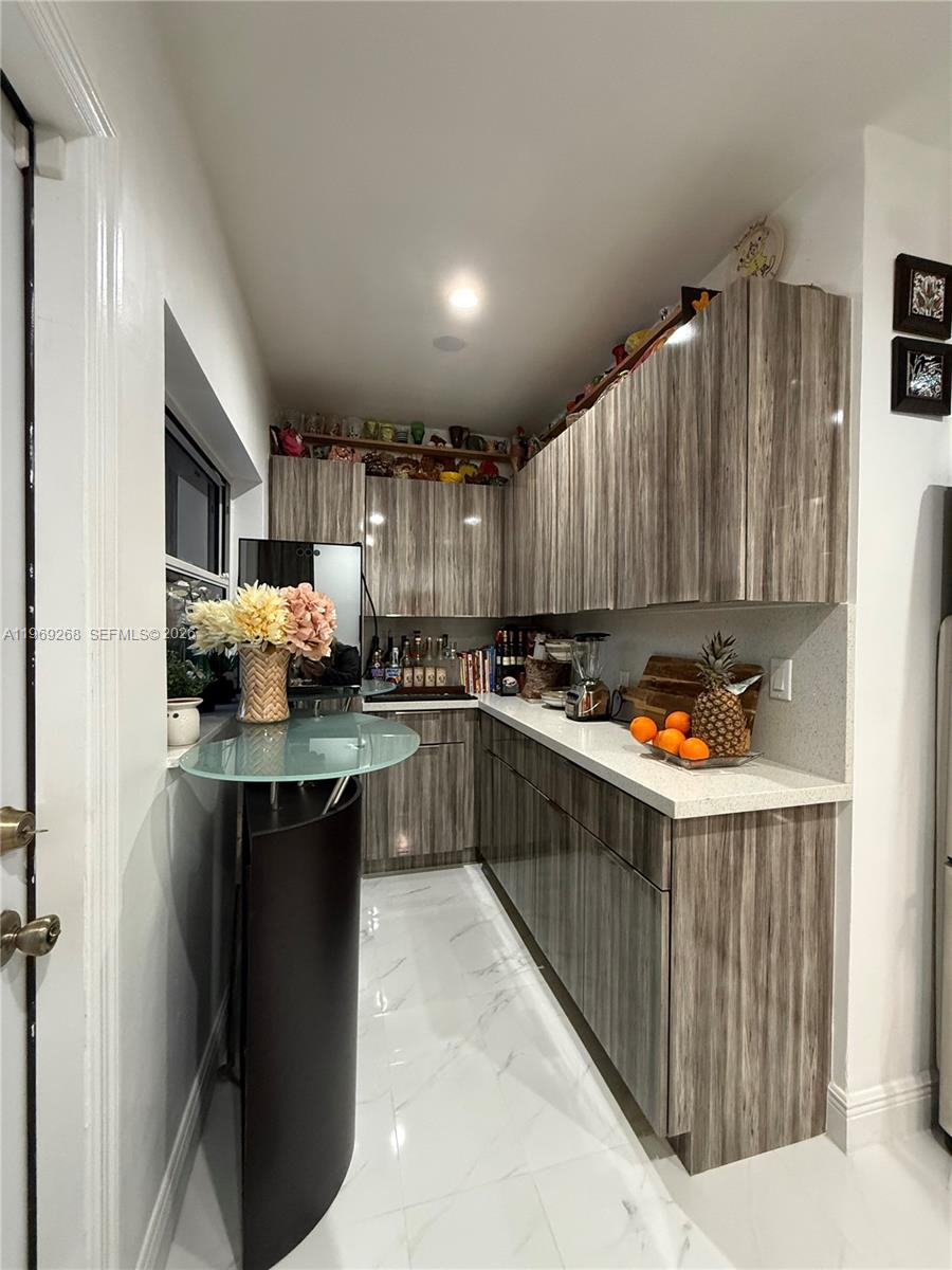 HOMEDALE - Residential Lease