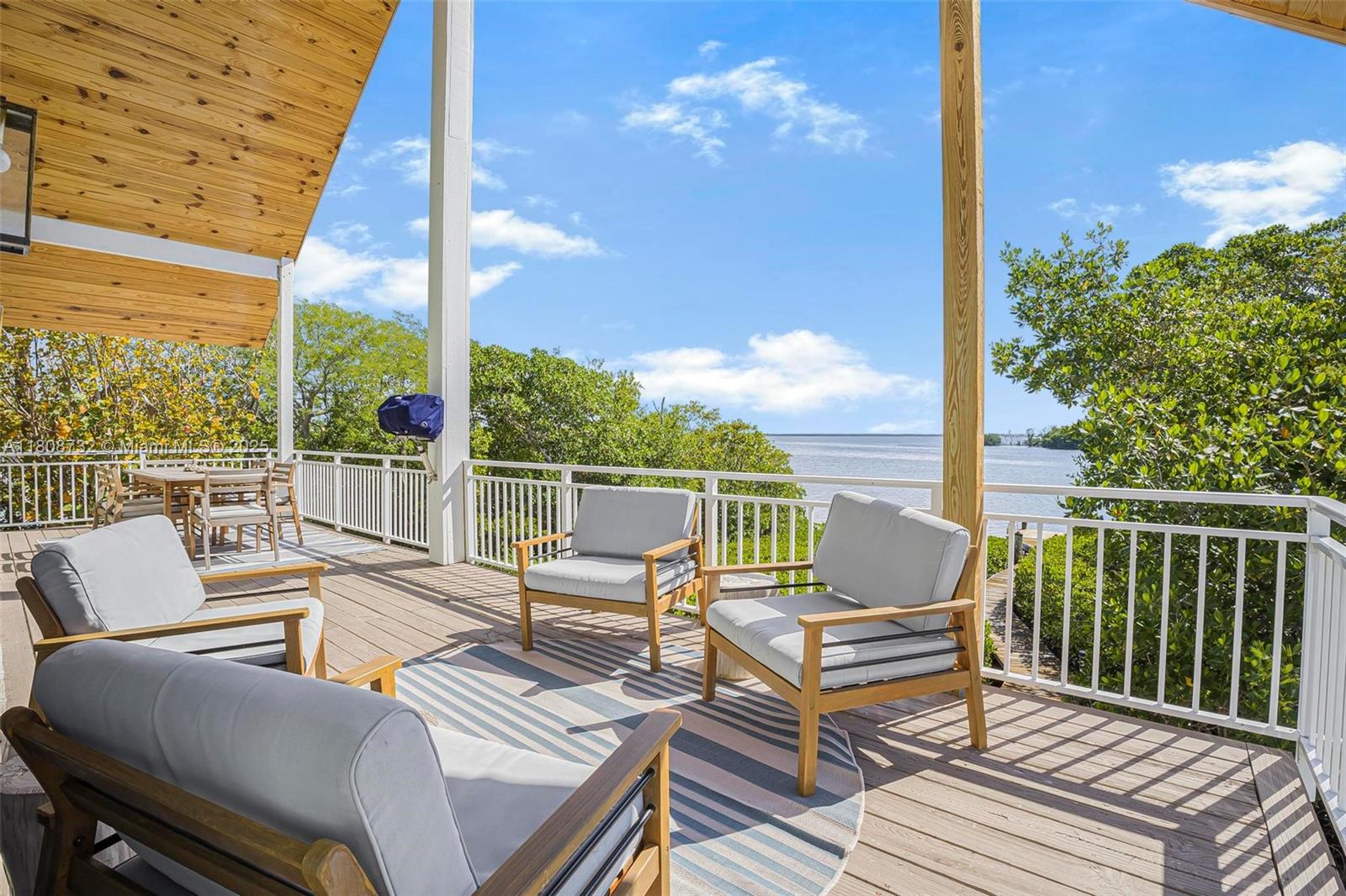 BUCCANEER PT (LARGO SOUND - Residential