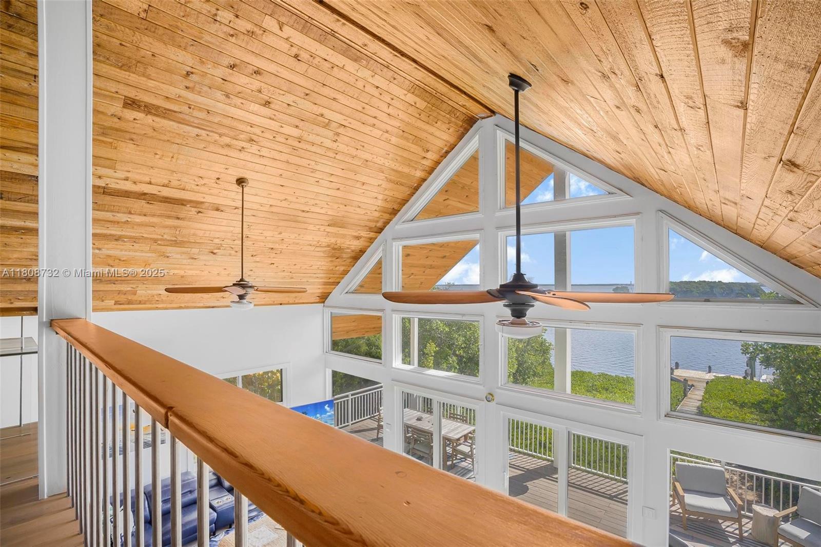 BUCCANEER PT (LARGO SOUND - Residential