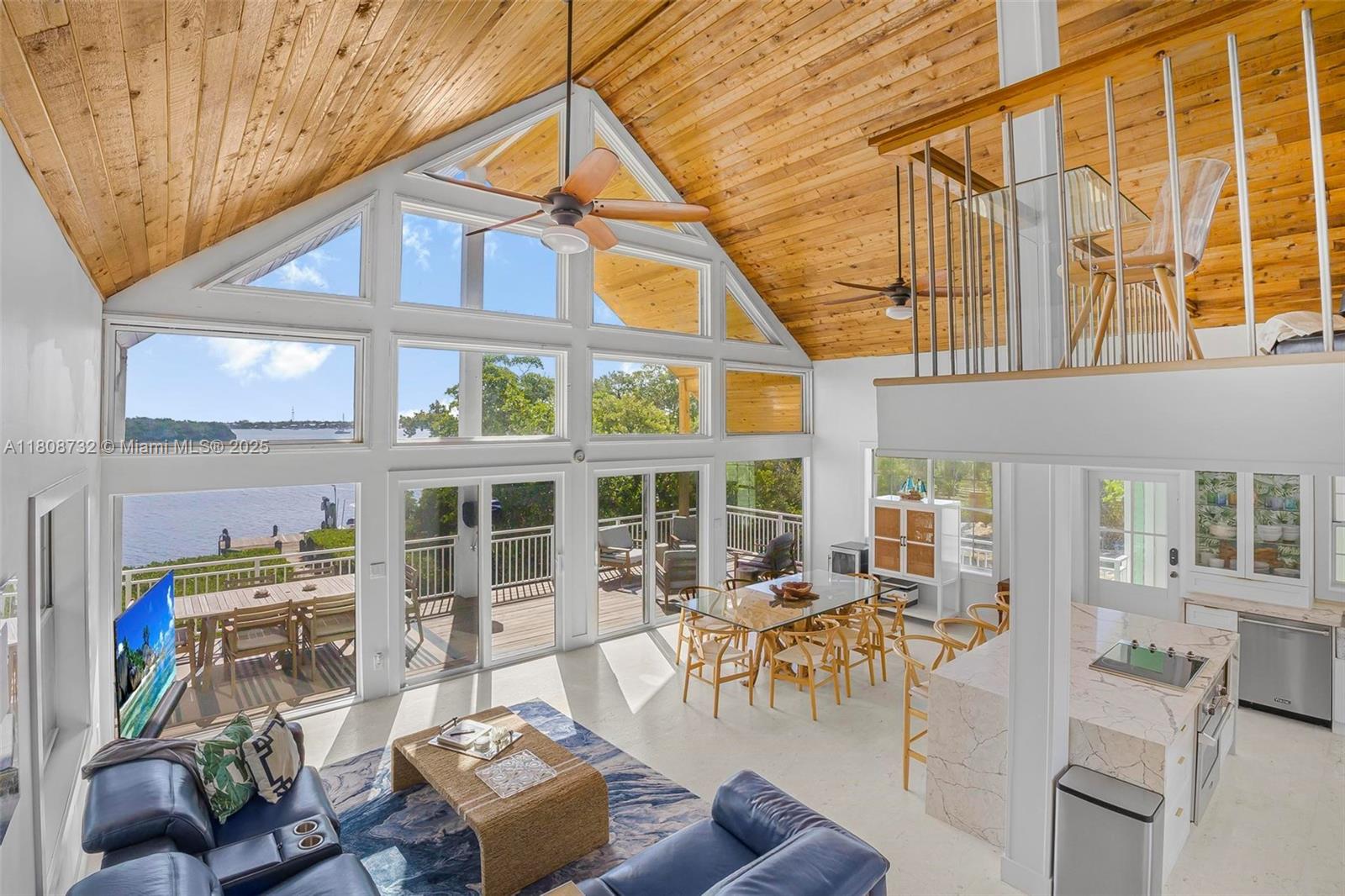 BUCCANEER PT (LARGO SOUND - Residential