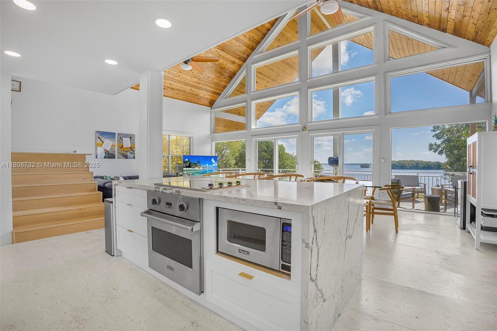 BUCCANEER PT (LARGO SOUND - Residential