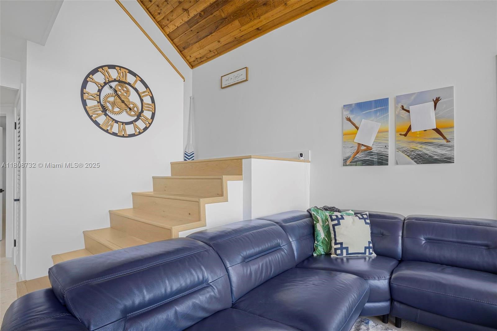 BUCCANEER PT (LARGO SOUND - Residential