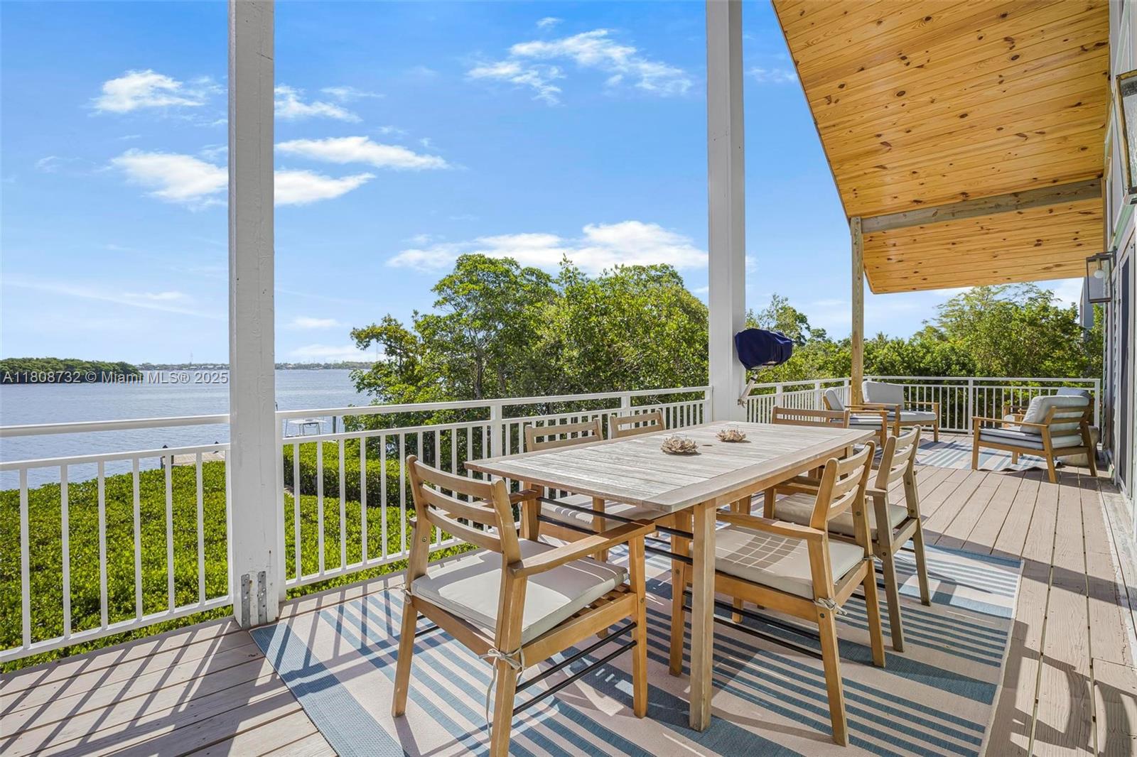 BUCCANEER PT (LARGO SOUND - Residential