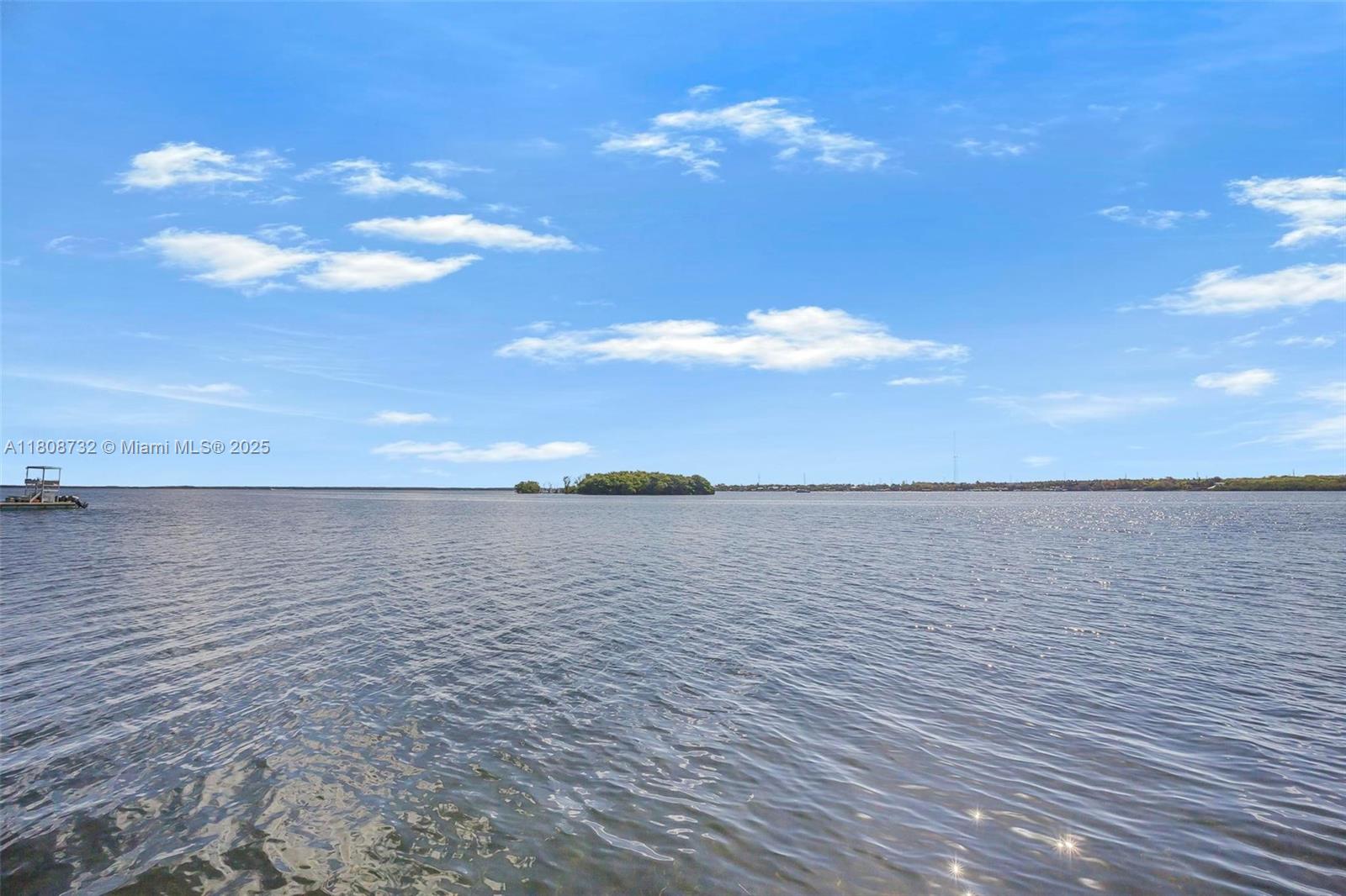 BUCCANEER PT (LARGO SOUND - Residential