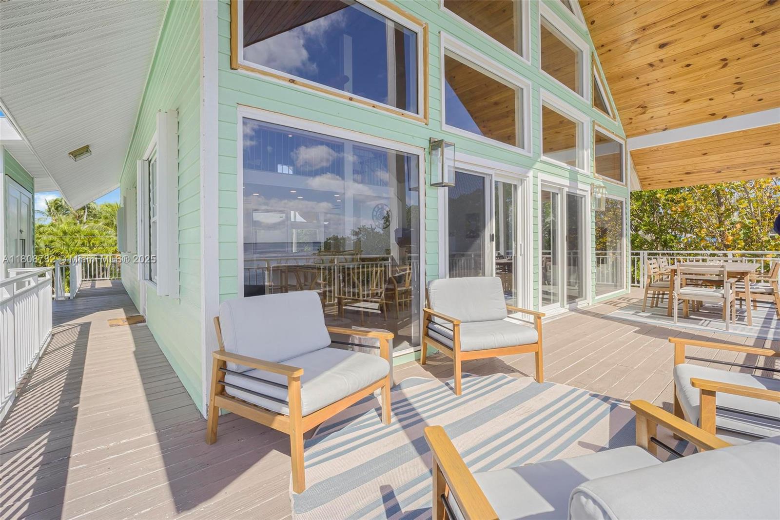 BUCCANEER PT (LARGO SOUND - Residential