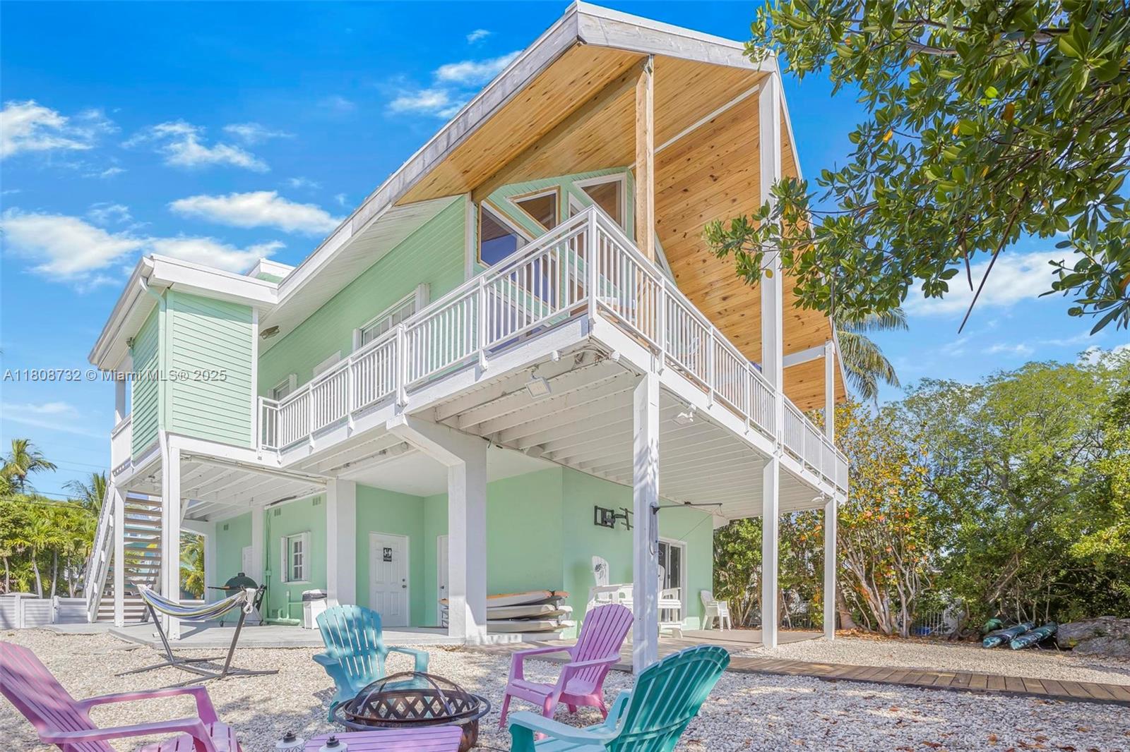 BUCCANEER PT (LARGO SOUND - Residential