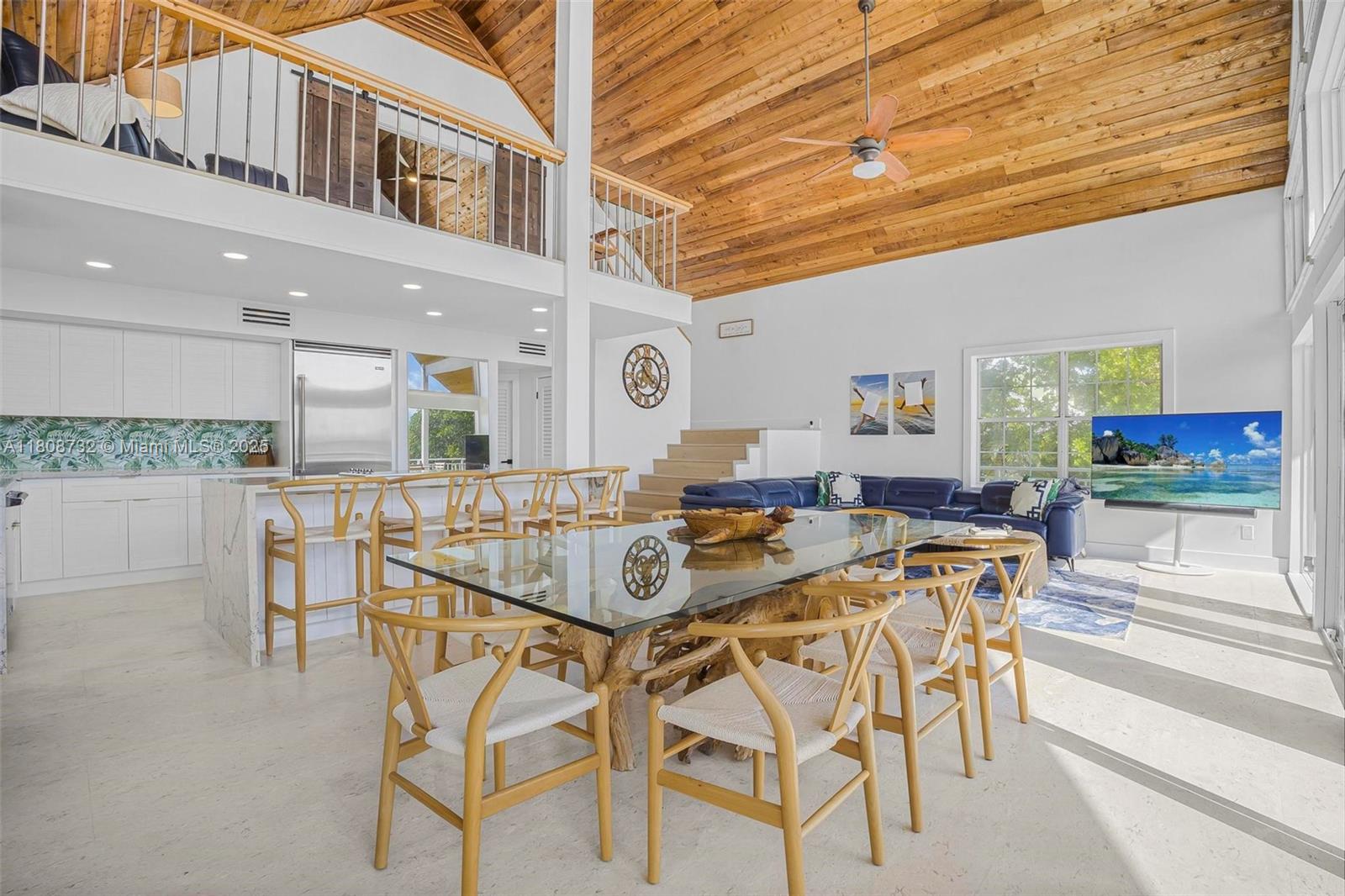 BUCCANEER PT (LARGO SOUND - Residential