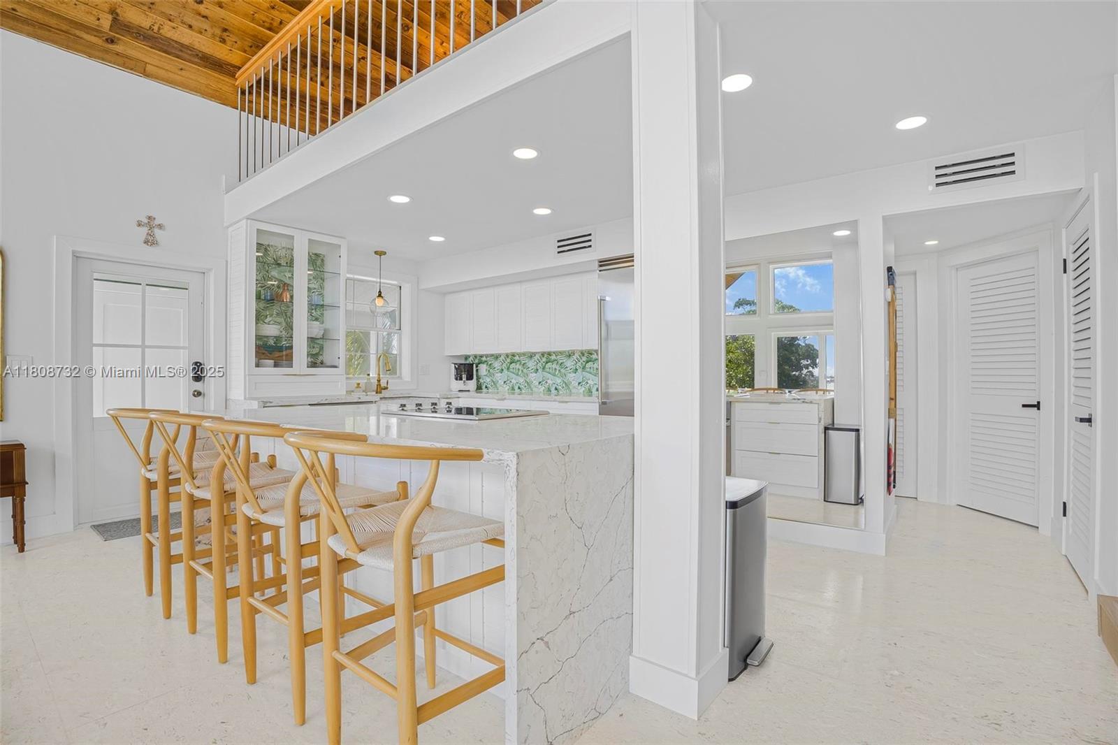 BUCCANEER PT (LARGO SOUND - Residential