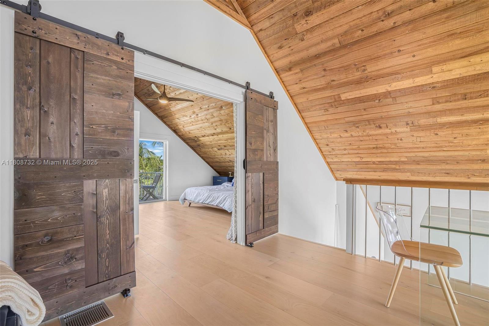 BUCCANEER PT (LARGO SOUND - Residential