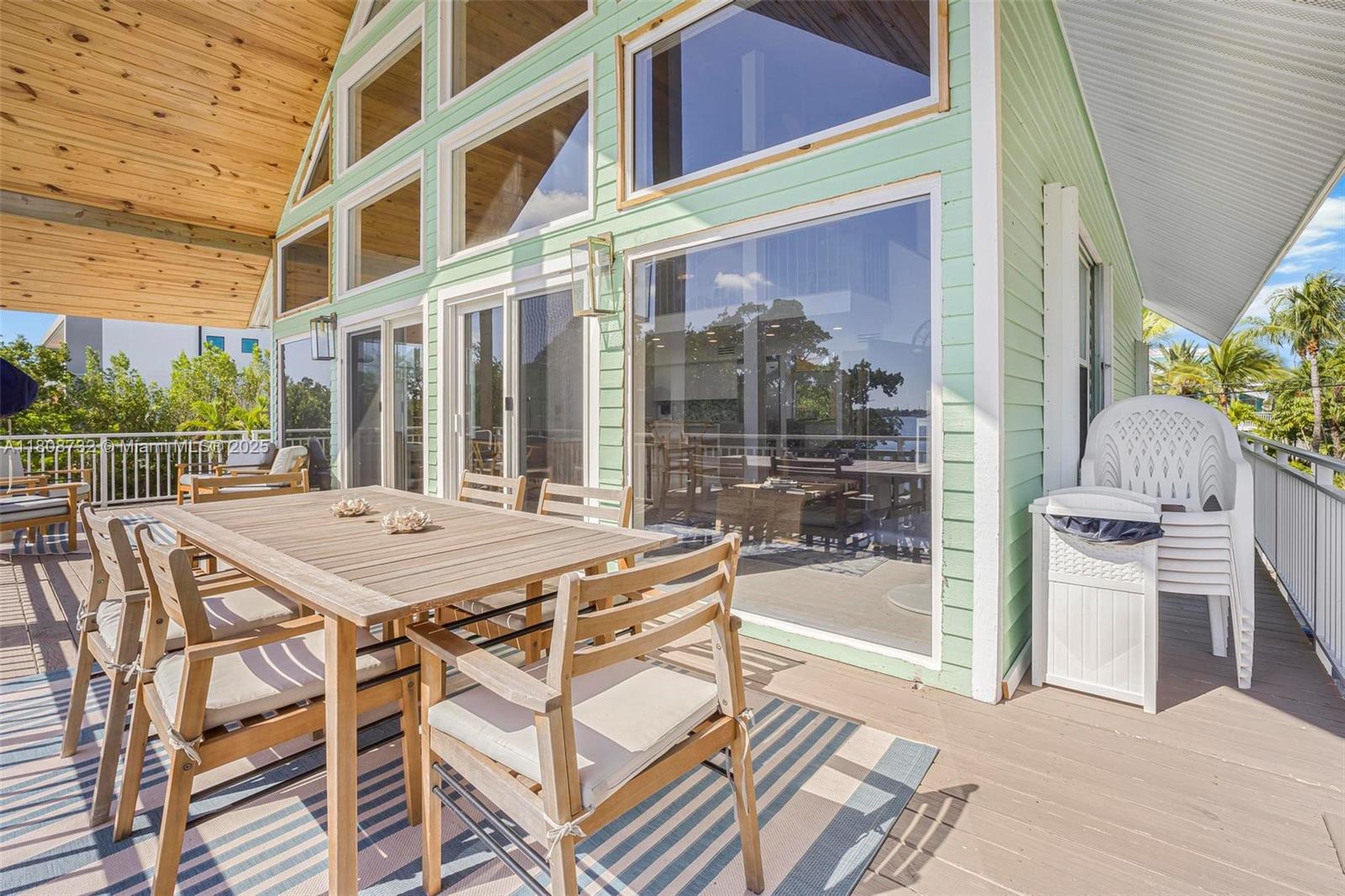 BUCCANEER PT (LARGO SOUND - Residential
