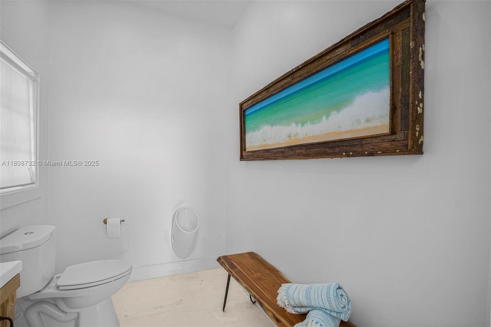 BUCCANEER PT (LARGO SOUND - Residential