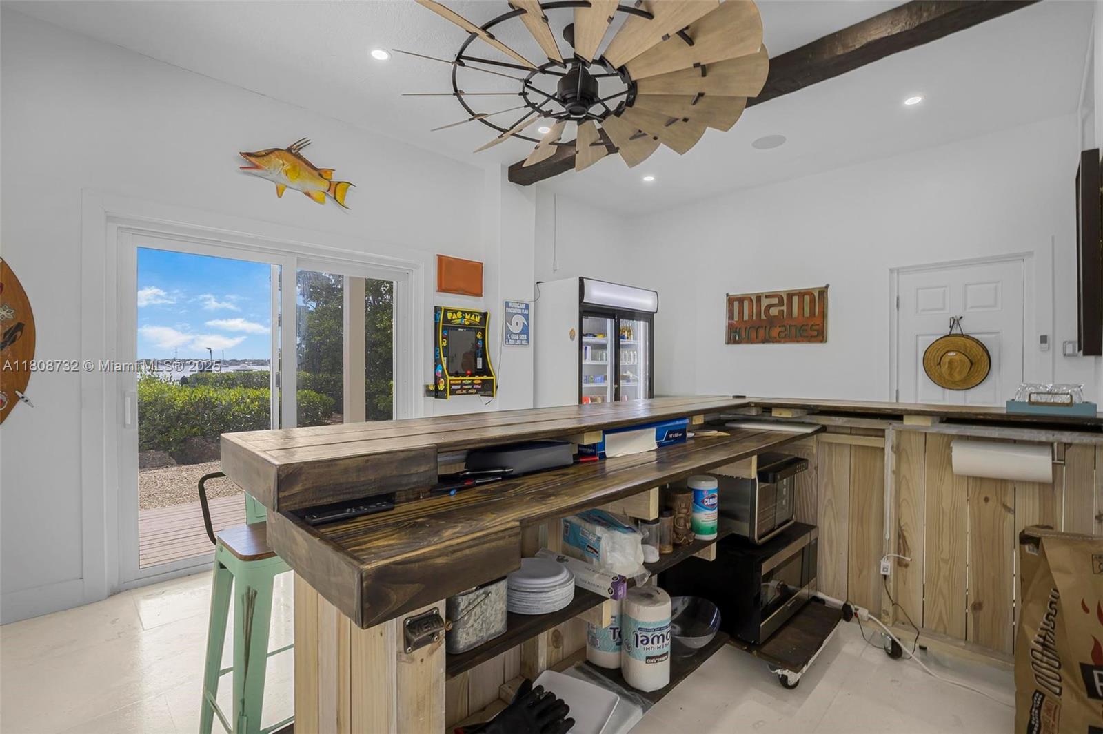 BUCCANEER PT (LARGO SOUND - Residential