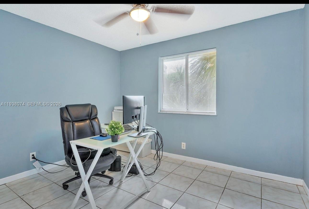 OAKLAND FOREST CLUB CONDO - Residential