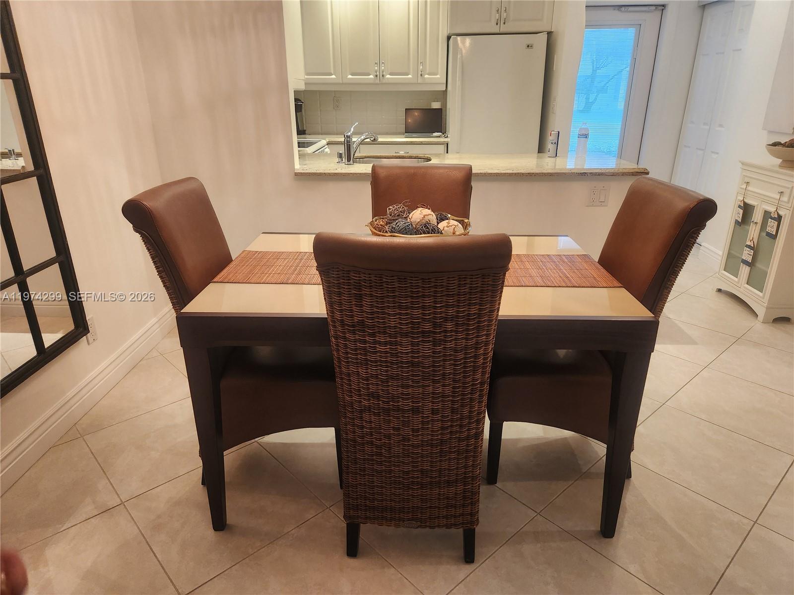 VIOLET GARDENS CONDO - Residential