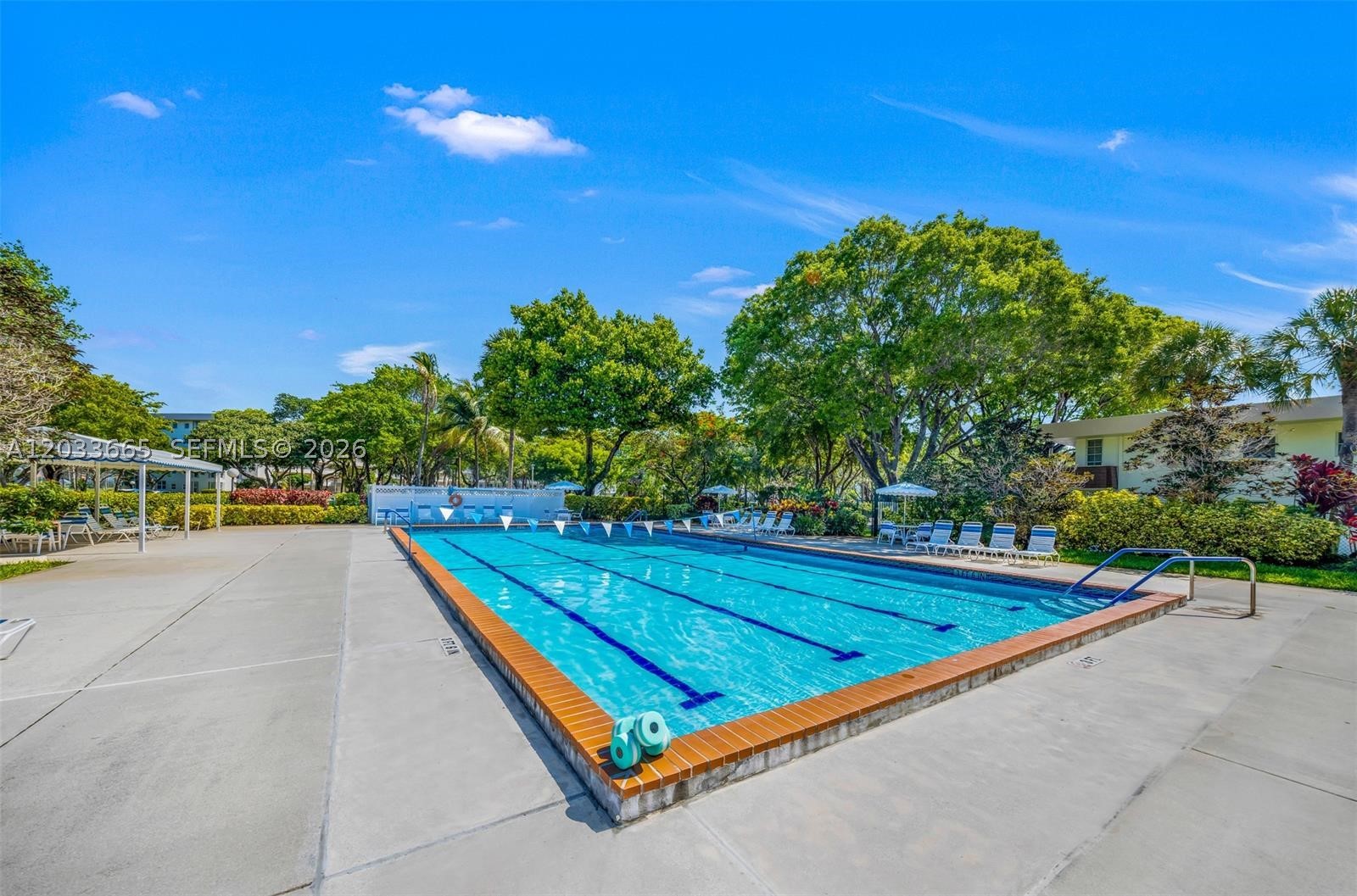 NO 73 PALM-AIRE COUNTRY C - Residential Lease