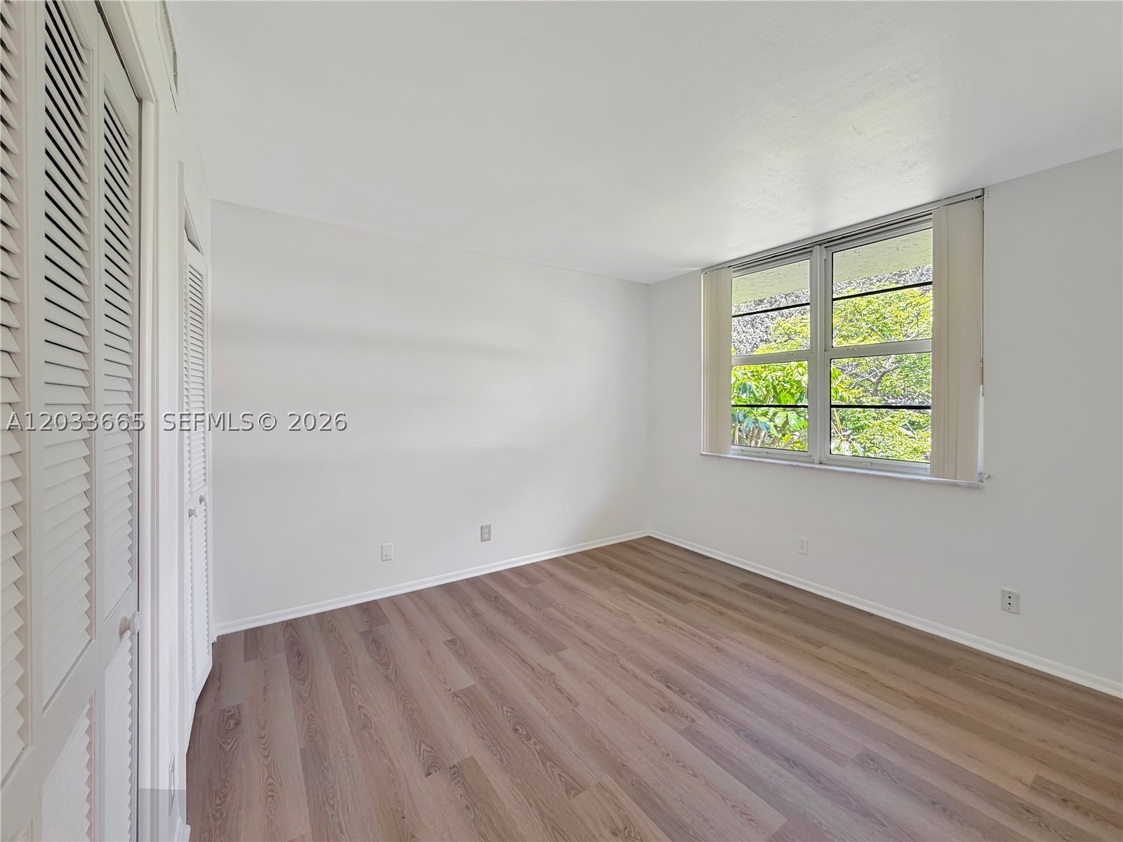 NO 73 PALM-AIRE COUNTRY C - Residential Lease