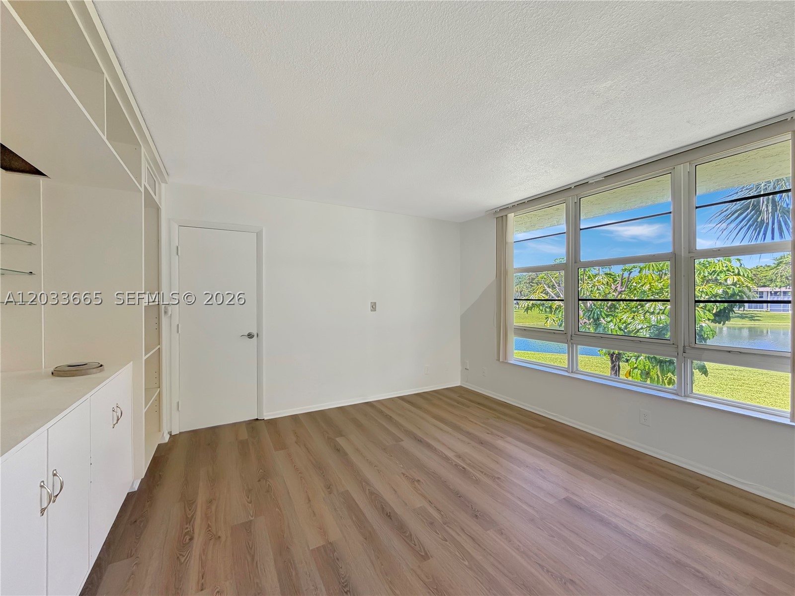 NO 73 PALM-AIRE COUNTRY C - Residential Lease