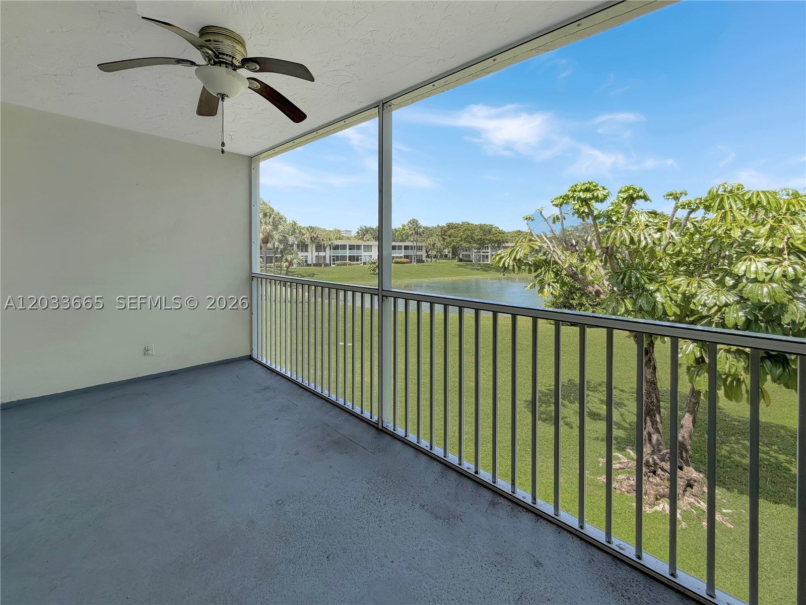 NO 73 PALM-AIRE COUNTRY C - Residential Lease