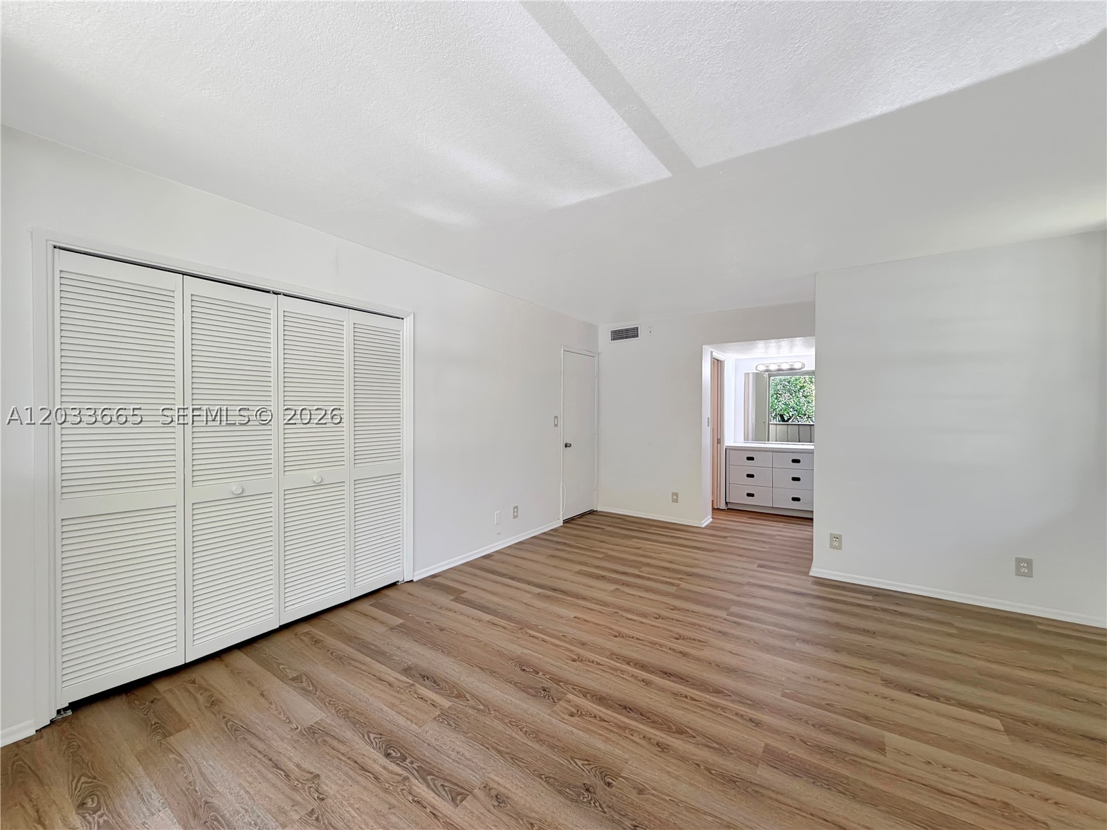NO 73 PALM-AIRE COUNTRY C - Residential Lease