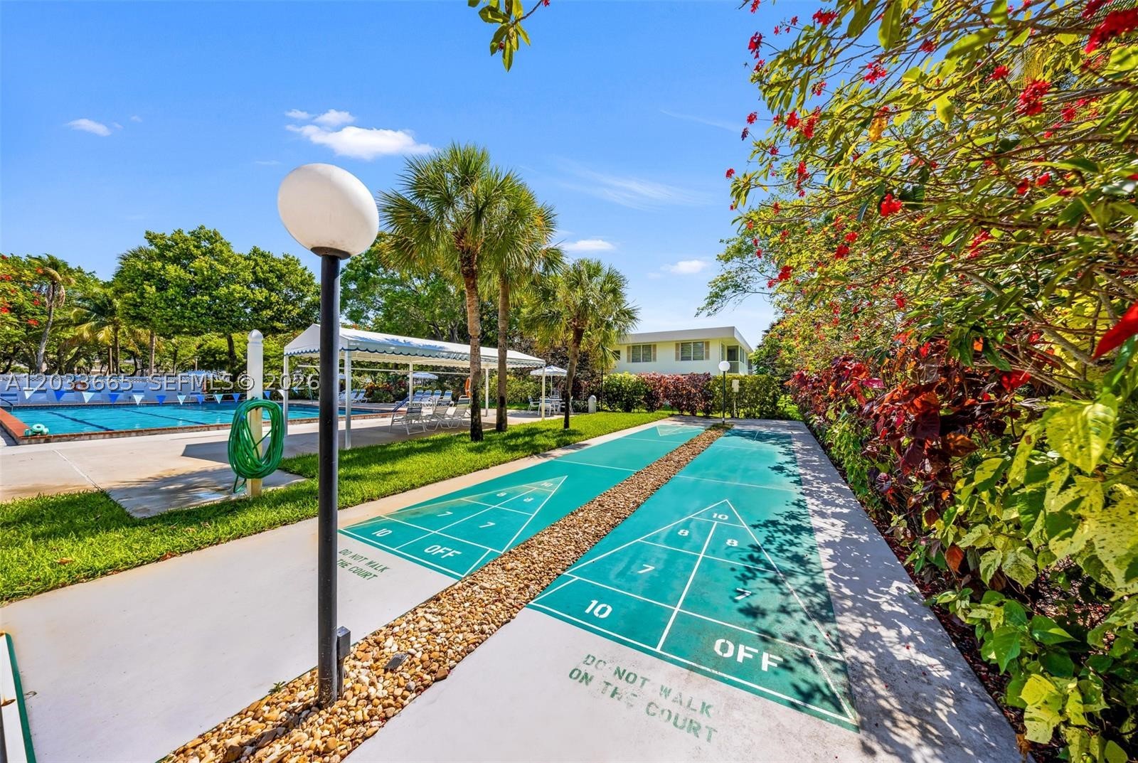 NO 73 PALM-AIRE COUNTRY C - Residential Lease