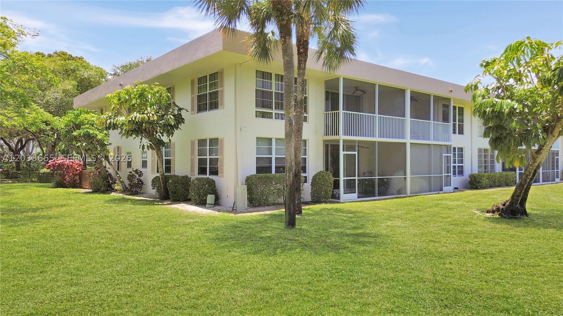 NO 73 PALM-AIRE COUNTRY C - Residential Lease