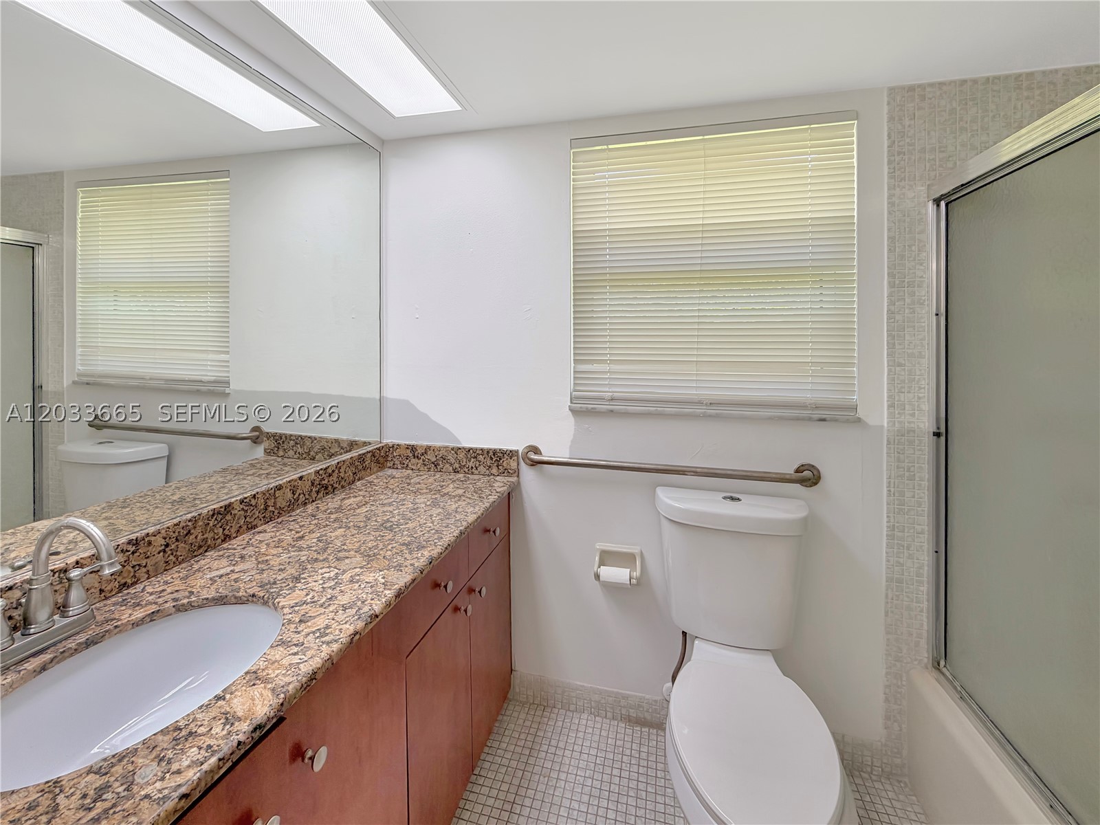 NO 73 PALM-AIRE COUNTRY C - Residential Lease