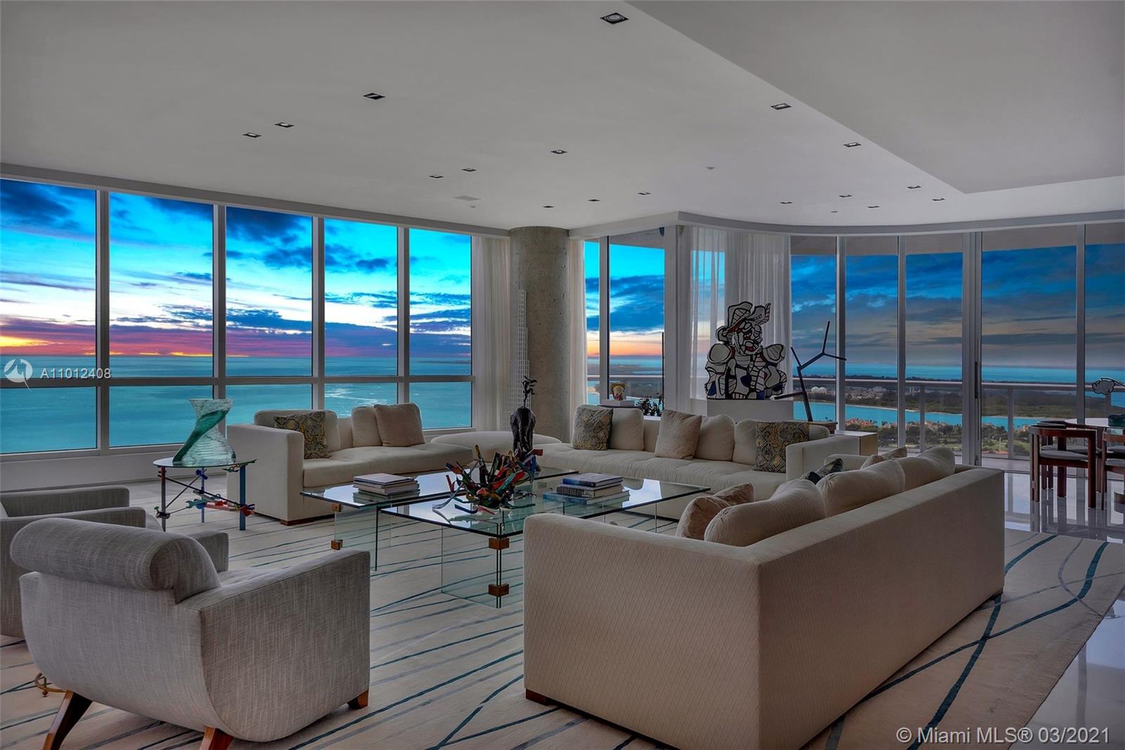 CONTINUUM SOUTH TOWER - Residential