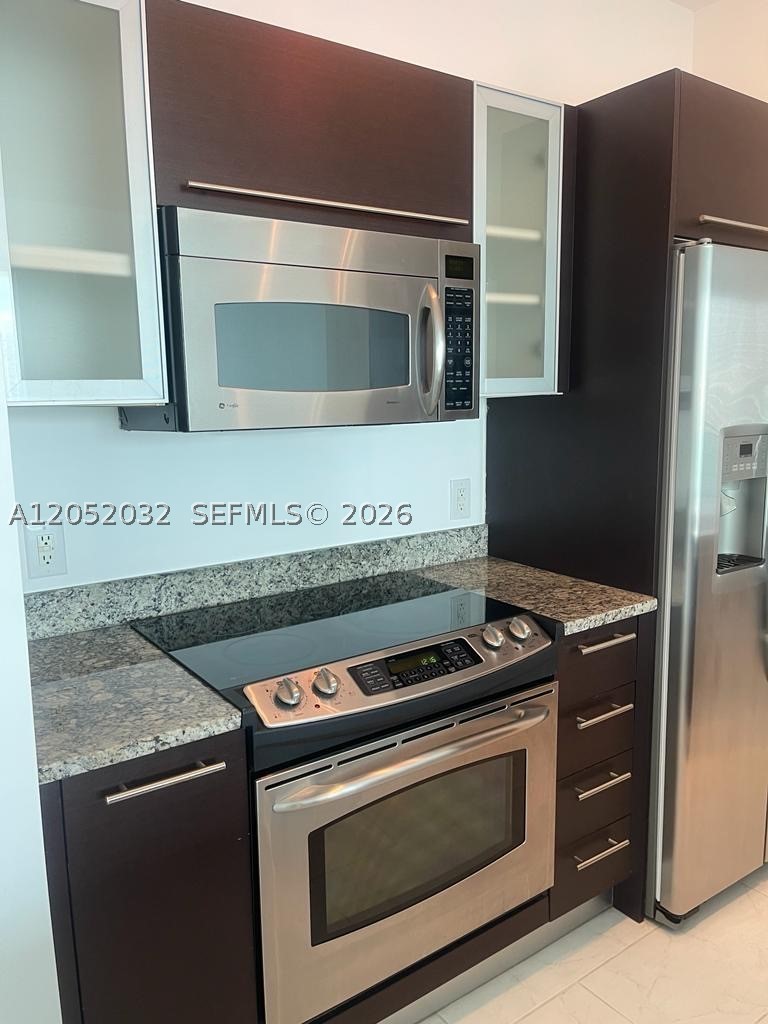 THE PLAZA 901 BRICKELL CO - Residential