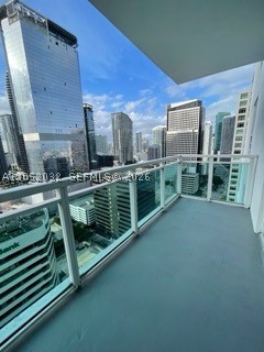 THE PLAZA 901 BRICKELL CO - Residential
