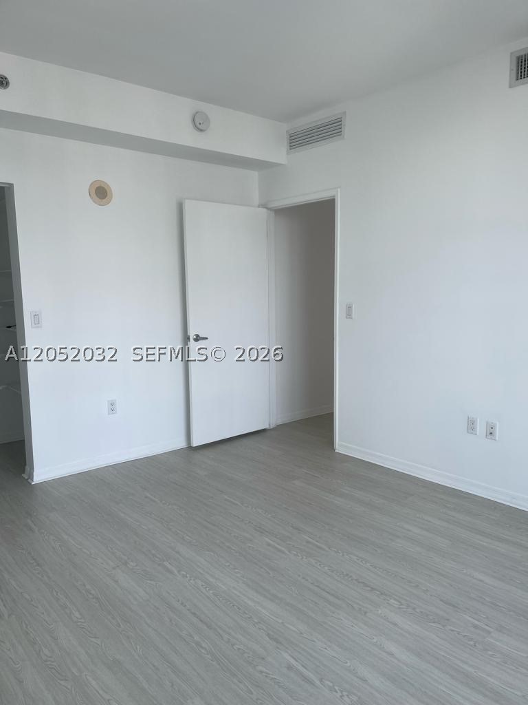 THE PLAZA 901 BRICKELL CO - Residential