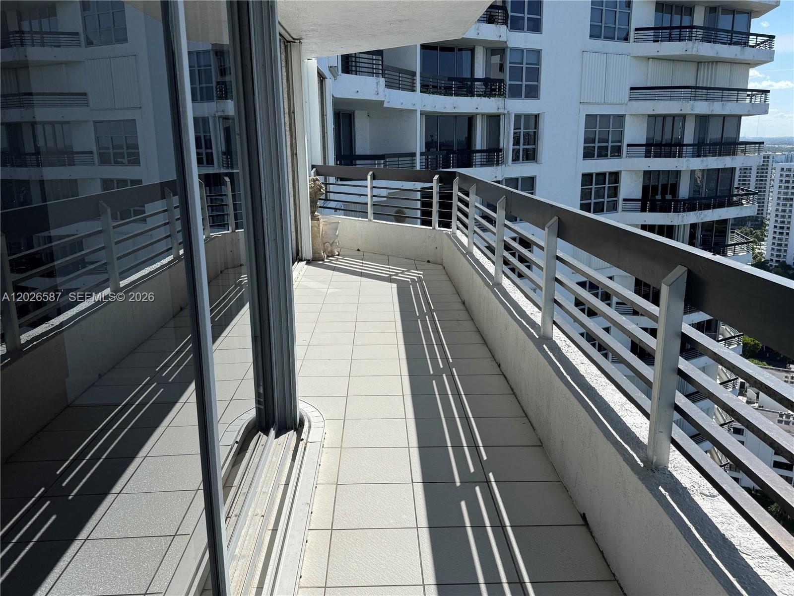 MYSTIC POINTE TOWER 500 C - Residential Lease