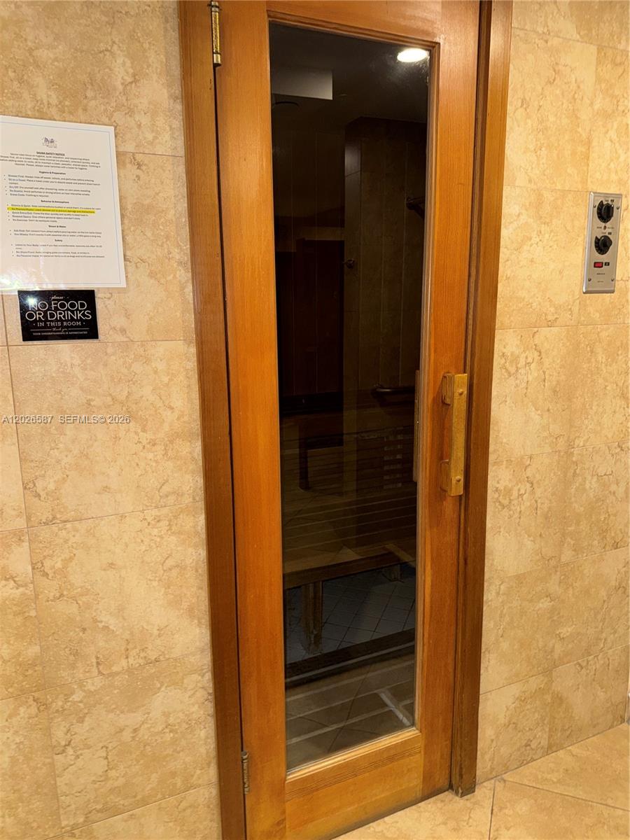 MYSTIC POINTE TOWER 500 C - Residential Lease